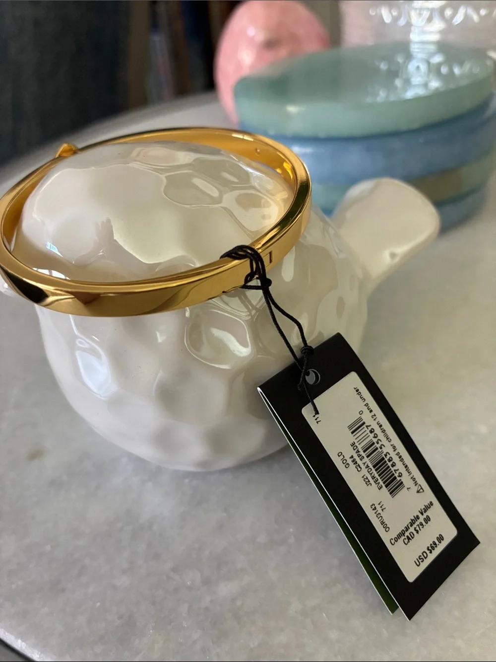 ♠️ Kate Spade Everyday Spade Hinged Bangle Gold - Picture 2 of 4